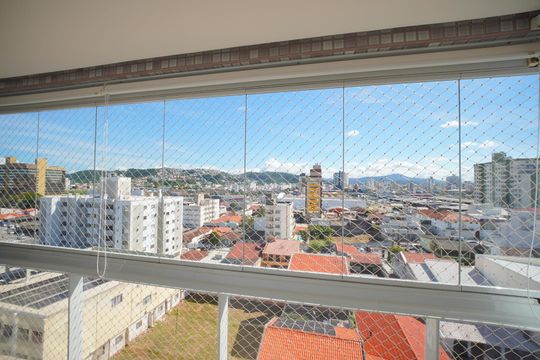 Vista da Suíte 3 de apartamento para alugar com 3 quartos, 117m² em Barreiros, São José