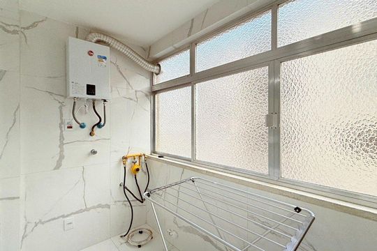 Área de serviço de apartamento para alugar com 3 quartos, 97m² em Passo d’Areia, Porto Alegre