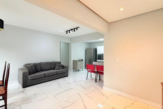 Sala de apartamento para alugar com 3 quartos, 97m² em Passo d’Areia, Porto Alegre