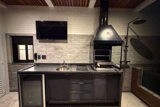Cozinha de apartamento à venda com 3 quartos, 130m² em Vila Olímpia, São Paulo