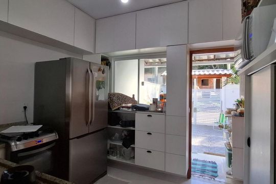 Casa de Condomínio à venda com 2 quartos, 61m² em Várzea das Mocas, Niterói