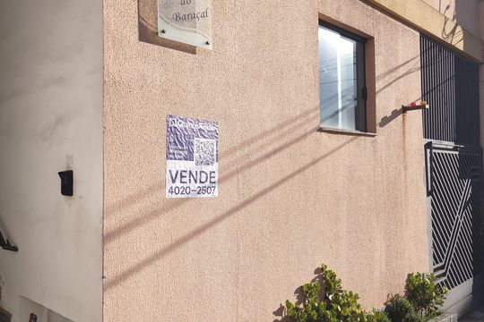 Plaquinha de apartamento à venda com 2 quartos, 76m² em Nova Gerti, São Caetano do Sul