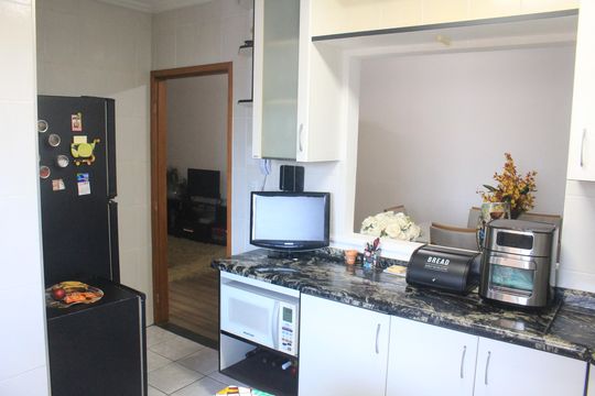 Cozinha de apartamento à venda com 2 quartos, 76m² em Nova Gerti, São Caetano do Sul
