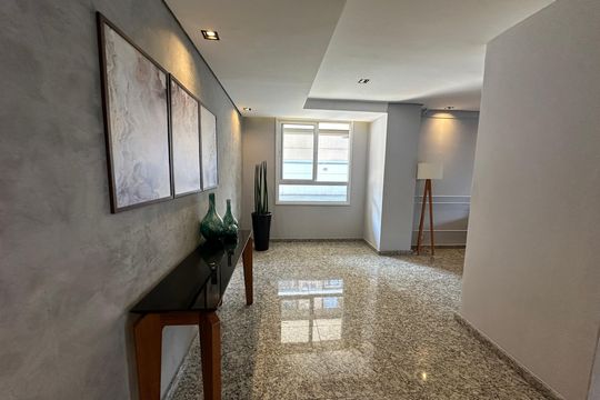 Hall de entrada de apartamento à venda com 1 quarto, 50m² em Melville Empresarial Ii, Barueri