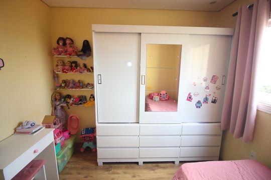 Quarto 3 de casa à venda com 3 quartos, 305m² em Jardim Riacho das Pedras, Contagem