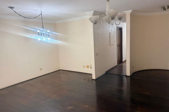 Sala de apartamento para alugar com 3 quartos, 136m² em Jardim, Santo André
