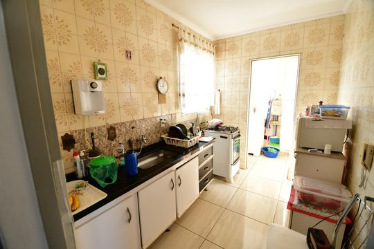 Cozinha de apartamento à venda com 1 quarto, 60m² em Centro, Campinas