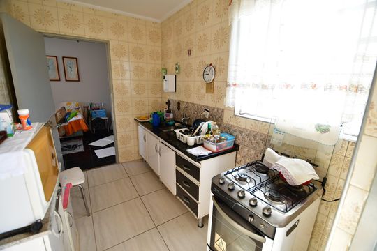 Cozinha de apartamento à venda com 1 quarto, 60m² em Centro, Campinas