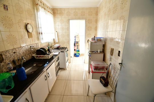Cozinha de apartamento à venda com 1 quarto, 60m² em Centro, Campinas