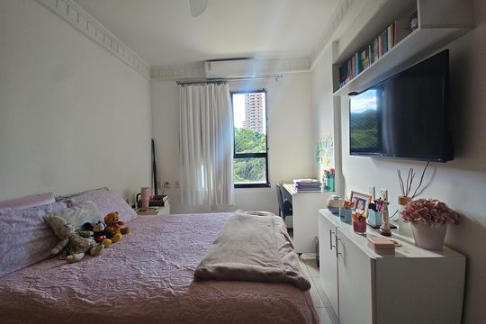 Apartamento para alugar com 4 quartos, 140m² em Pituba, Salvador