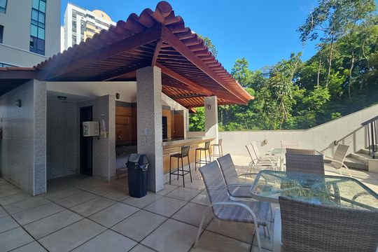 Apartamento para alugar com 4 quartos, 140m² em Pituba, Salvador