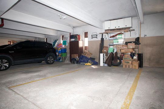 Box Garagem (01 vaga) de apartamento à venda com 3 quartos, 110m² em Rio Branco, Porto Alegre