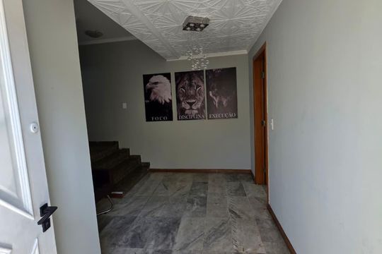 Sala de casa de condomínio à venda com 5 quartos, 507m² em Jacarepaguá, Rio de Janeiro