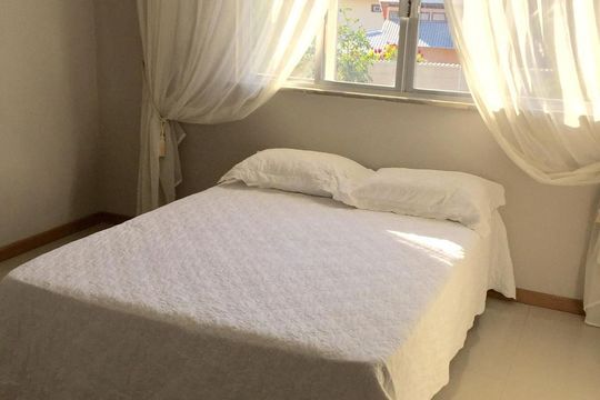 Quarto de casa de condomínio à venda com 5 quartos, 507m² em Jacarepaguá, Rio de Janeiro