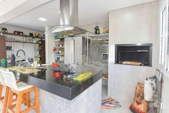 Cozinha de casa para alugar com 3 quartos, 389m² em Alto da XV, Curitiba