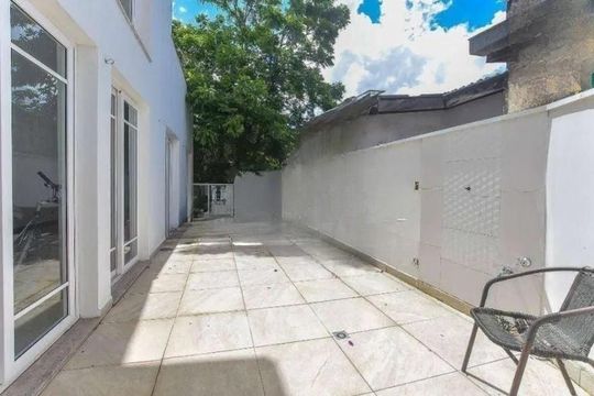 Casa para alugar com 3 quartos, 389m² em Alto da XV, Curitiba