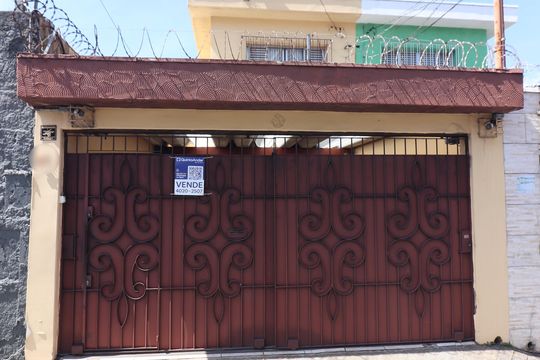 Fachada de casa à venda com 4 quartos, 182m² em Jardim Sao Francisco, São Bernardo do Campo