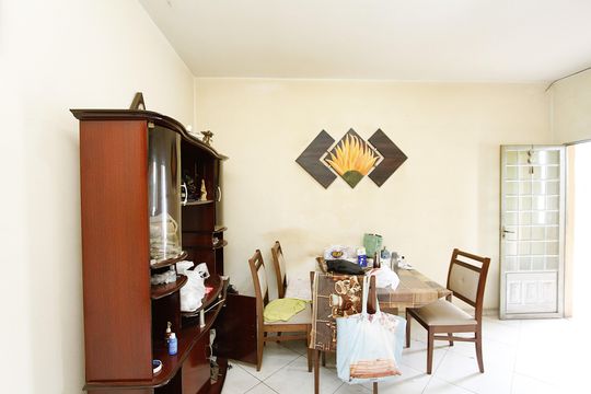 Casa à venda com 2 quartos, 120m² em Calafate, Belo Horizonte
