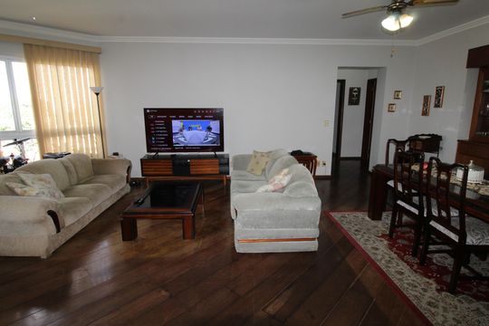 Apartamento para alugar com 4 quartos, 200m² em Vila Betania, São José dos Campos