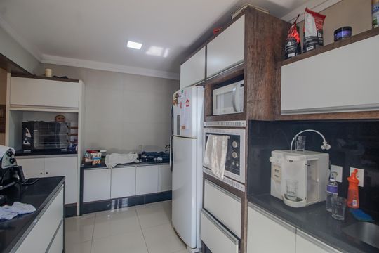 Cozinha de casa de condomínio para alugar com 6 quartos, 440m² em Jardim Botânico, Porto Alegre