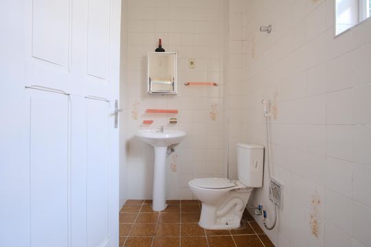Banheiro de casa à venda com 2 quartos, 96m² em Maranhão, São Paulo