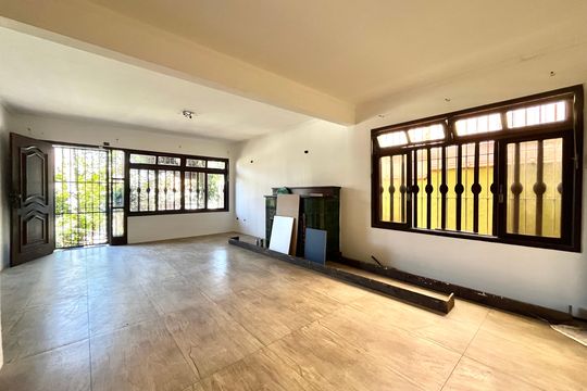 Sala de casa para alugar com 3 quartos, 170m² em Parque Jabaquara, São Paulo