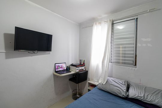 Quarto 2 de apartamento à venda com 2 quartos, 40m² em Vila Chabilandia, São Paulo
