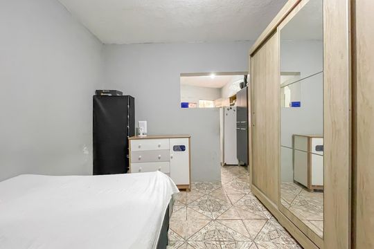 Quarto de casa para alugar com 1 quarto, 70m² em Conceicao, Osasco