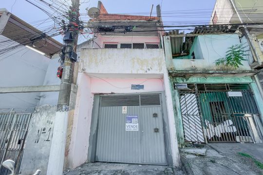 Fachada de casa para alugar com 1 quarto, 70m² em Conceicao, Osasco