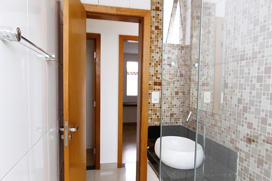 Banheiro Social de apartamento à venda com 3 quartos, 76m² em Prado, Belo Horizonte