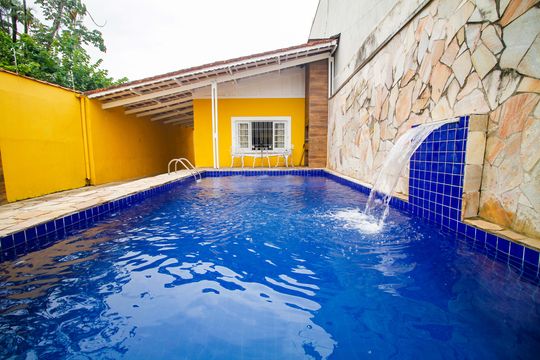 Casa para alugar com 4 quartos, 300m² em Vila Caiçara, Praia Grande