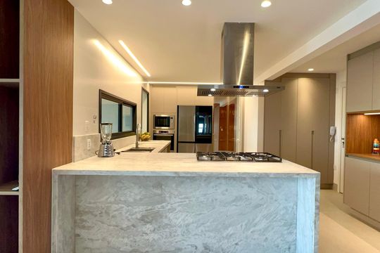 Cozinha de apartamento à venda com 3 quartos, 157m² em Perdizes, São Paulo