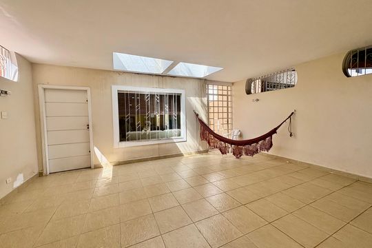 Casa à venda com 3 quartos, 250m² em Brooklin, São Paulo