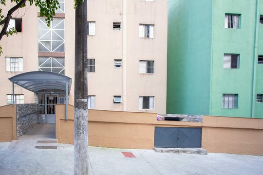 Fachada e portaria de apartamento à venda com 2 quartos, 60m² em Conceição, Diadema