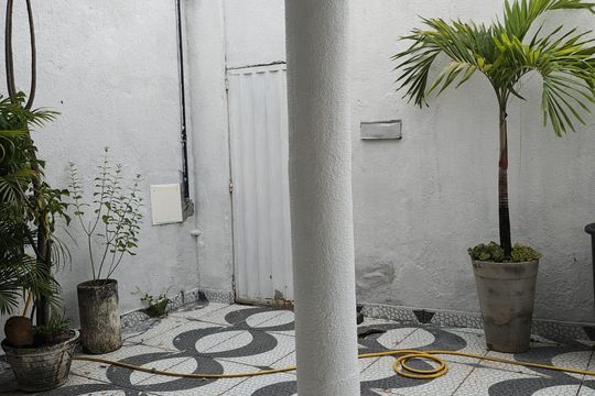 Entrada de casa para alugar com 3 quartos, 300m² em Jardim Placaford, Salvador