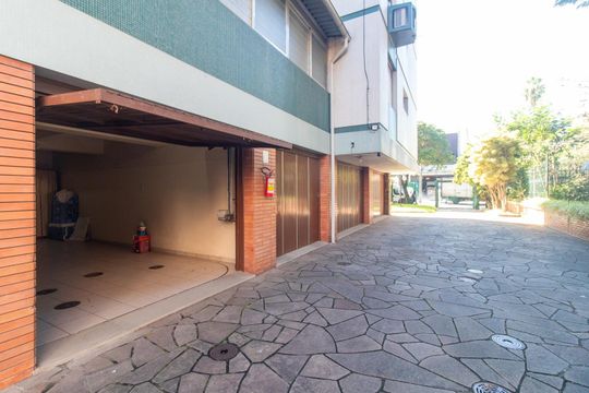 Garagem de apartamento para alugar com 3 quartos, 195m² em Menino Deus, Porto Alegre