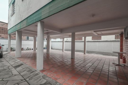 Área comum de apartamento à venda com 1 quarto, 45m² em Vila Ipiranga, Porto Alegre