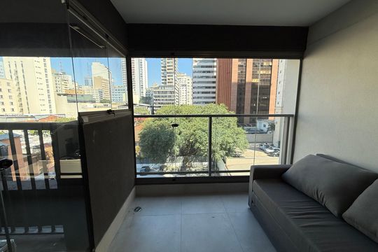 Varanda de kitnet/studio para alugar com 1 quarto, 31m² em Higienópolis, São Paulo