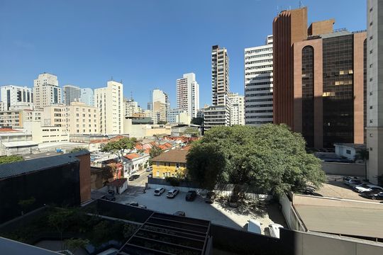 vista varanda de kitnet/studio para alugar com 1 quarto, 31m² em Higienópolis, São Paulo