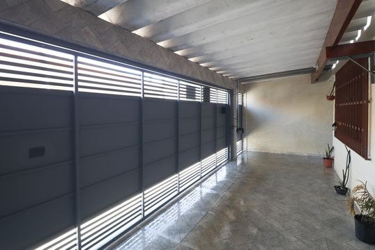 Casa à venda com 2 quartos, 73m² em Jardim Modelo, São Paulo