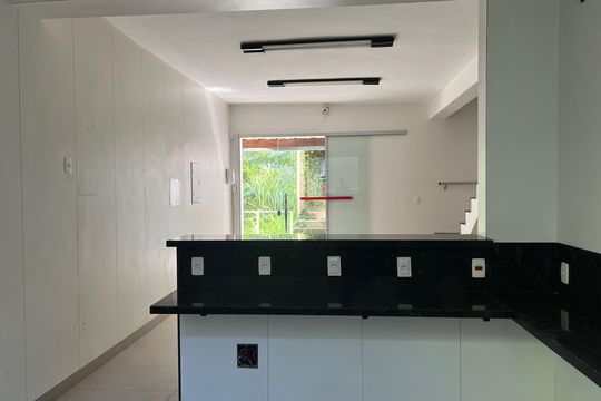 Cozinha de casa para alugar com 7 quartos, 720m² em Santa Lúcia, Belo Horizonte