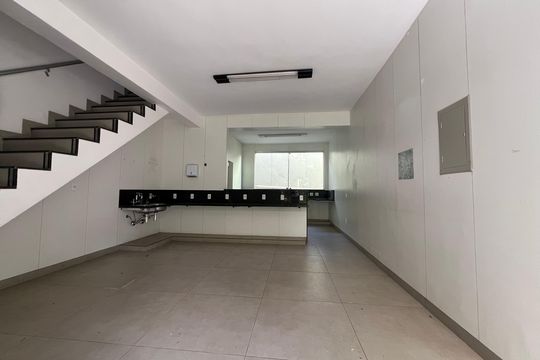 Casa para alugar com 7 quartos, 720m² em Santa Lúcia, Belo Horizonte