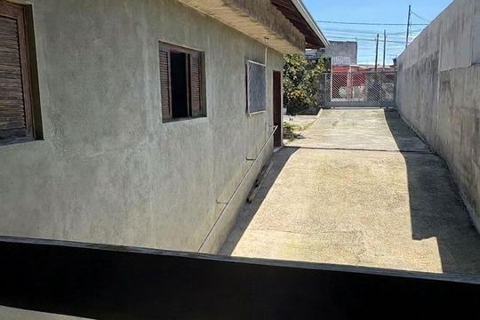 Varanda de casa para alugar com 2 quartos, 1000m² em Vila Cristina, Ferraz de Vasconcelos