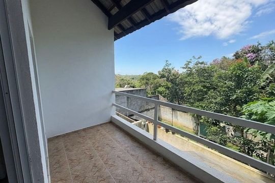 Varanda de casa para alugar com 2 quartos, 1000m² em Vila Cristina, Ferraz de Vasconcelos