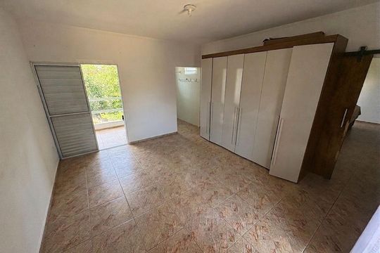 Quarto de casa para alugar com 2 quartos, 1000m² em Vila Cristina, Ferraz de Vasconcelos