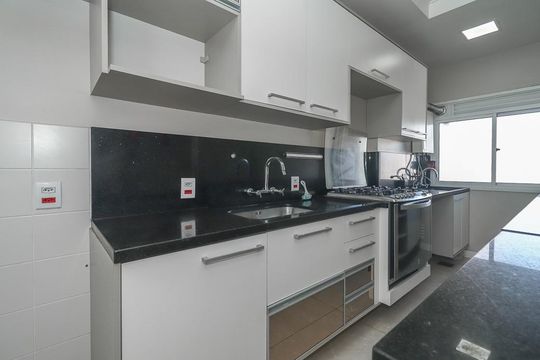 Cozinha de apartamento para alugar com 3 quartos, 75m² em Sarandi, Porto Alegre