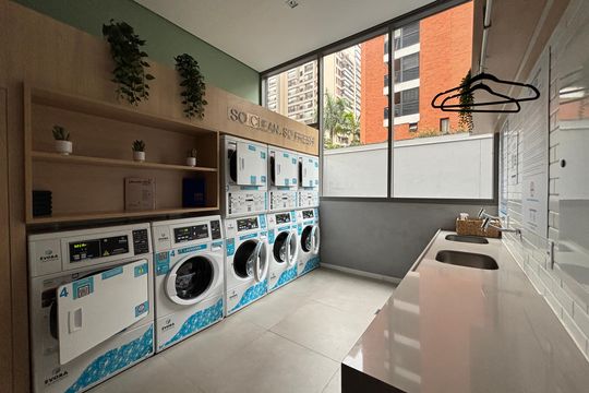 Lavanderia  de kitnet/studio para alugar com 1 quarto, 26m² em Pinheiros, São Paulo