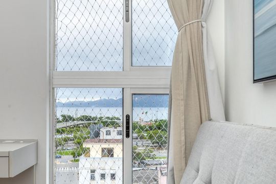 Sala de apartamento para alugar com 2 quartos, 60m² em Centro, Florianópolis