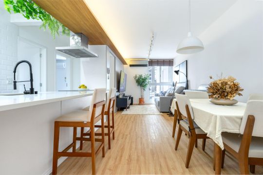 Cozinha de apartamento para alugar com 2 quartos, 60m² em Centro, Florianópolis