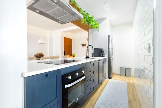 Cozinha de apartamento para alugar com 2 quartos, 60m² em Centro, Florianópolis